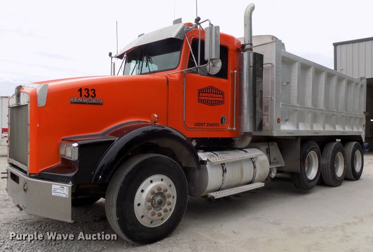 image for item DG2606 1997 Kenworth T800  dump truck