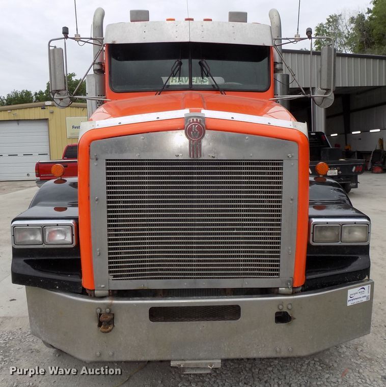 image for item DG2606 1997 Kenworth T800  dump truck