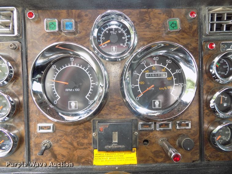 image for item DG2606 1997 Kenworth T800  dump truck