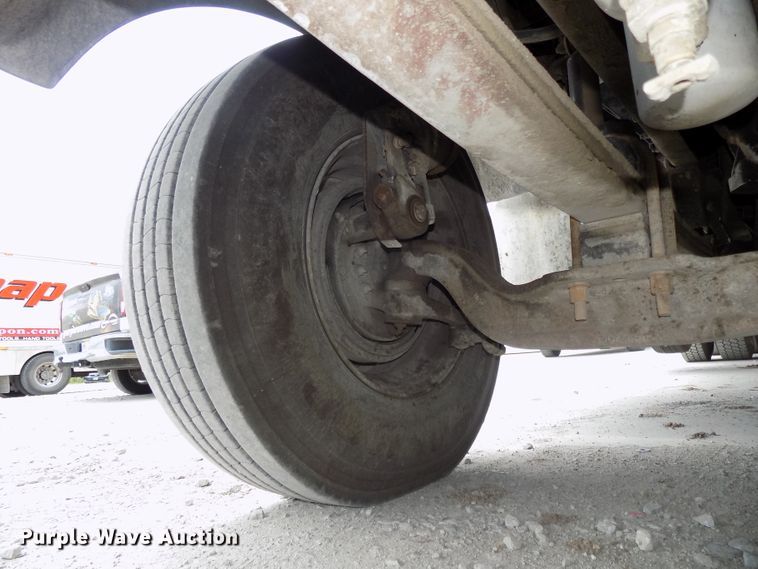 image for item DG2606 1997 Kenworth T800  dump truck