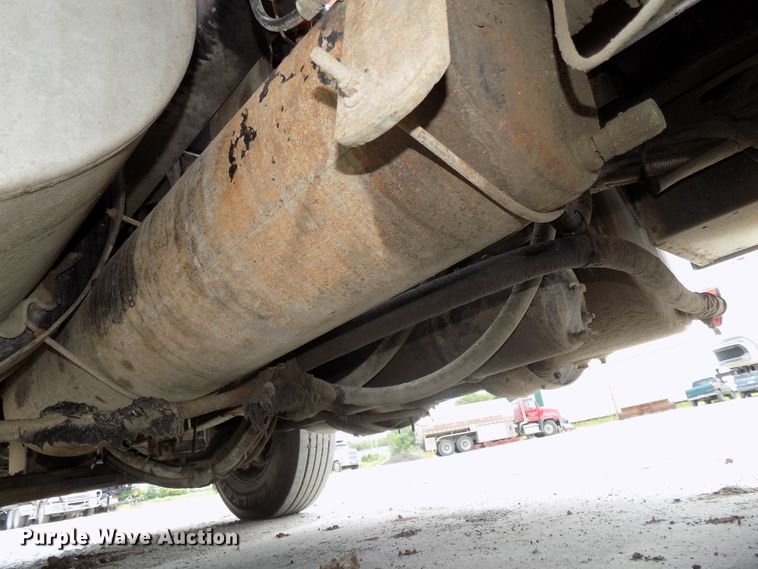 image for item DG2606 1997 Kenworth T800  dump truck