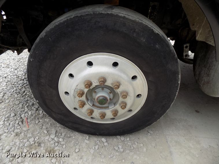 image for item DG2606 1997 Kenworth T800  dump truck