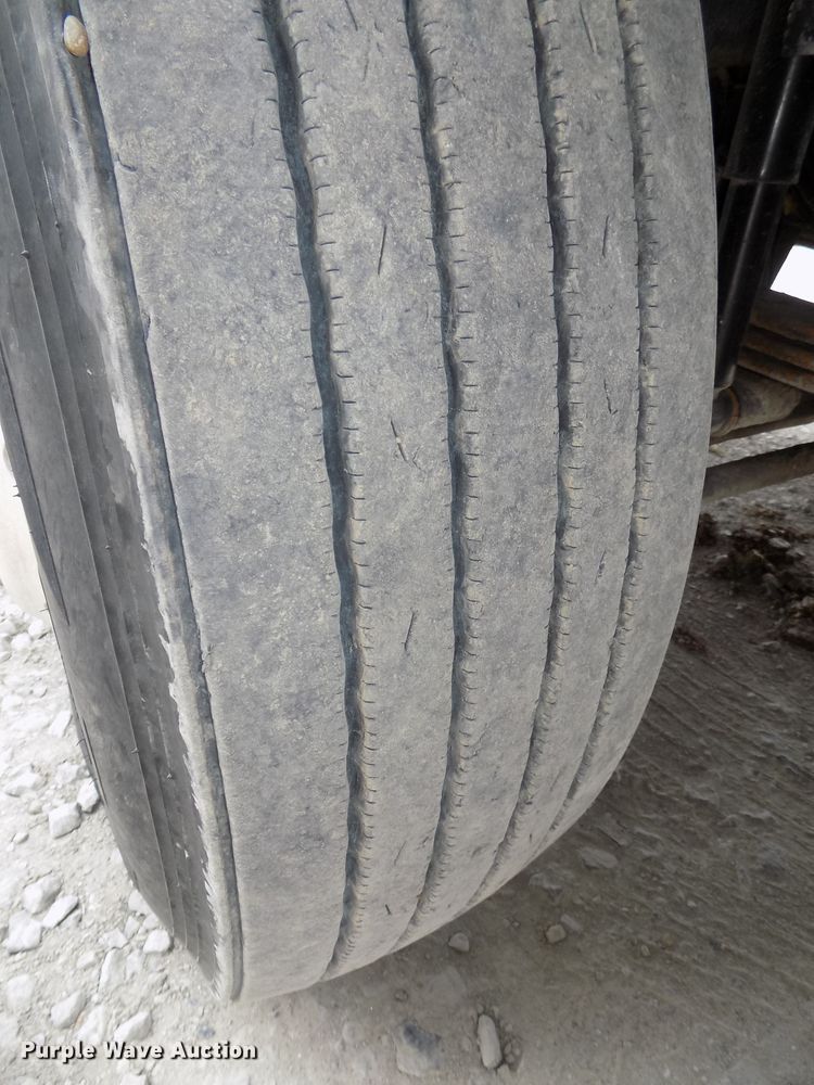 image for item DG2606 1997 Kenworth T800  dump truck