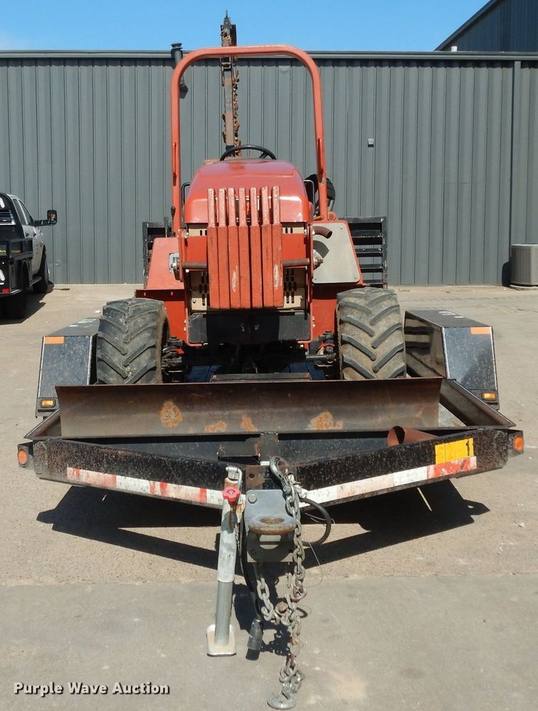 image for item DG6794 2006 Ditch Witch RT40  trencher