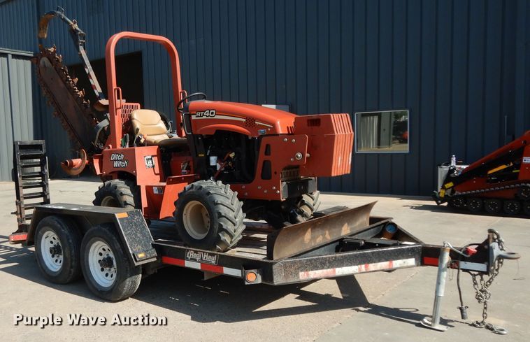 image for item DG6794 2006 Ditch Witch RT40  trencher