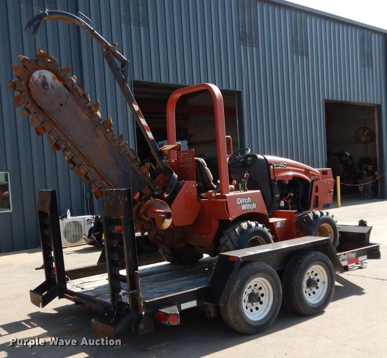 image for item DG6794 2006 Ditch Witch RT40  trencher