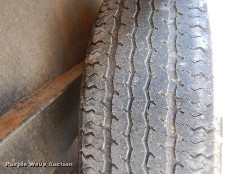 image for item DG6794 2006 Ditch Witch RT40  trencher