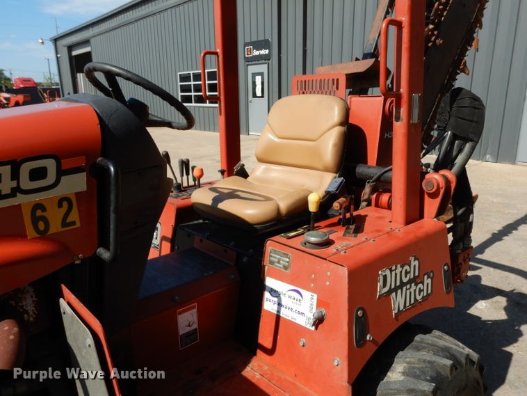 image for item DG6794 2006 Ditch Witch RT40  trencher