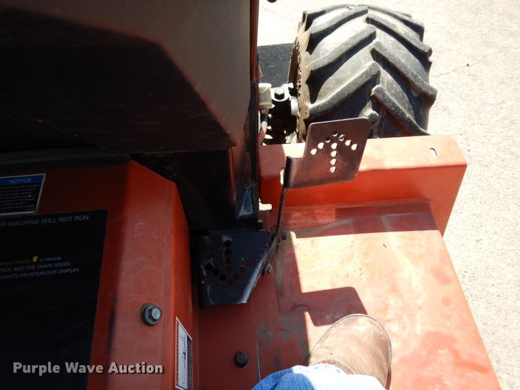 image for item DG6794 2006 Ditch Witch RT40  trencher