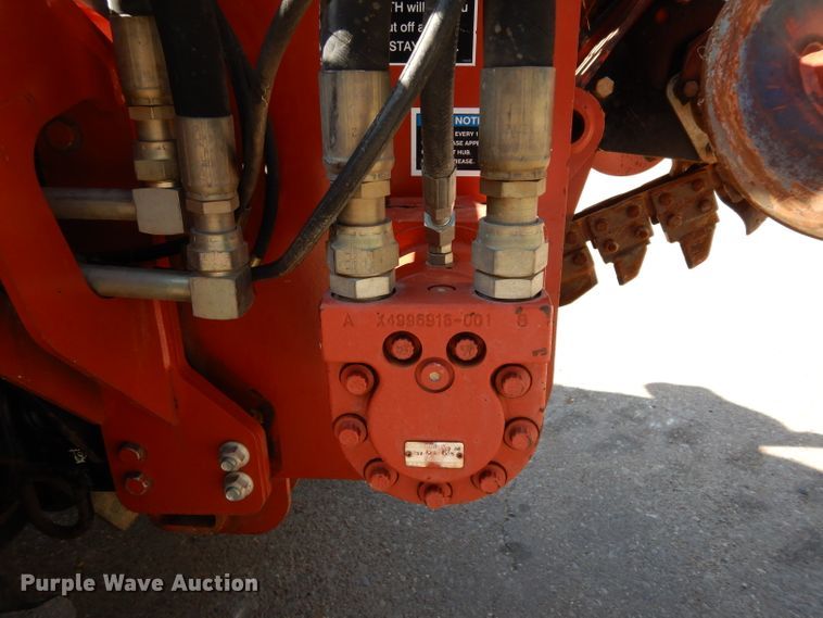 image for item DG6794 2006 Ditch Witch RT40  trencher