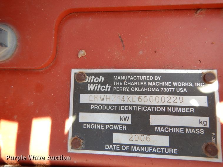 image for item DG6794 2006 Ditch Witch RT40  trencher