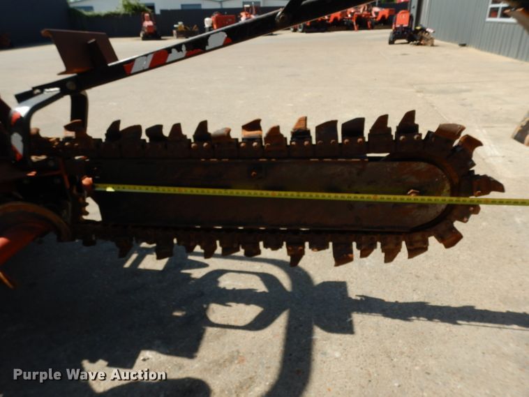 image for item DG6794 2006 Ditch Witch RT40  trencher
