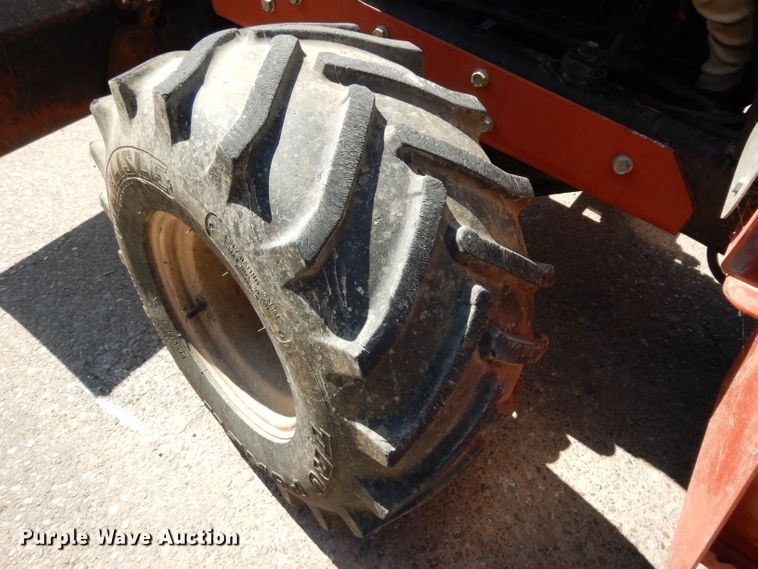 image for item DG6794 2006 Ditch Witch RT40  trencher