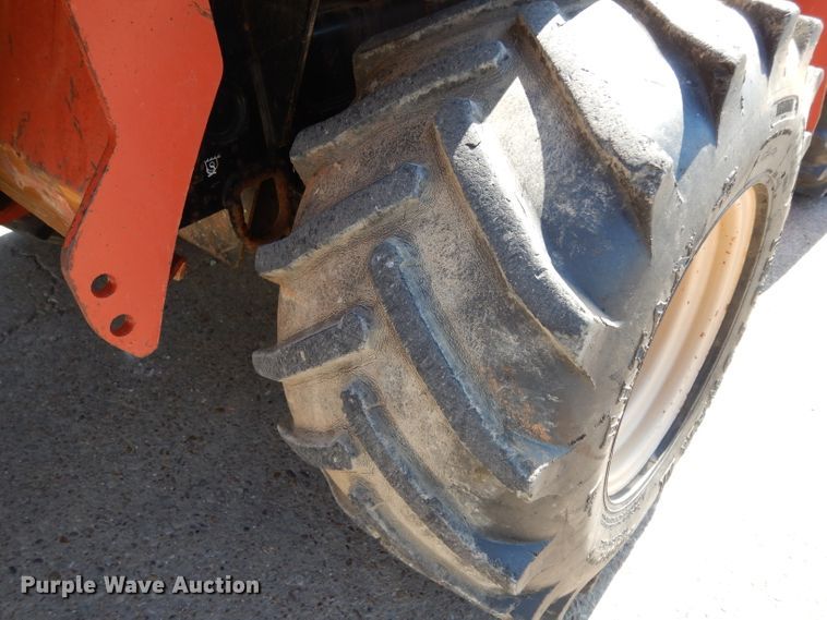 image for item DG6794 2006 Ditch Witch RT40  trencher