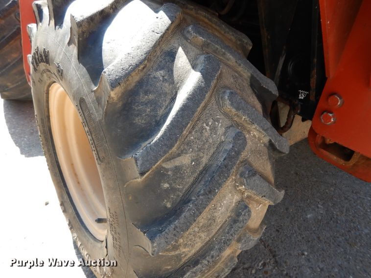 image for item DG6794 2006 Ditch Witch RT40  trencher