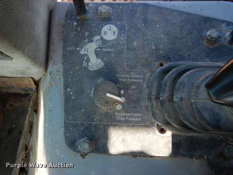 image for item DG6795 2004 John Deere 750C LGP  dozer