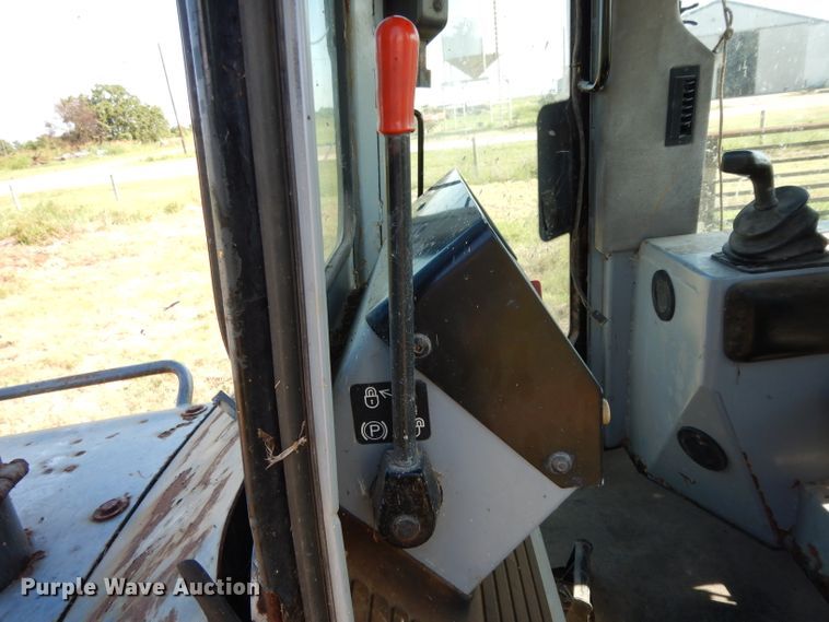 image for item DG6795 2004 John Deere 750C LGP  dozer