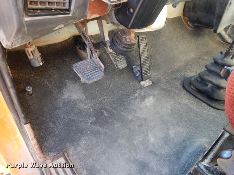 image for item DG7821 1996 Ford L8000 water truck