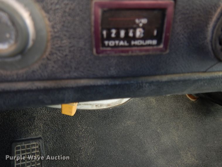 image for item DG7821 1996 Ford L8000 water truck