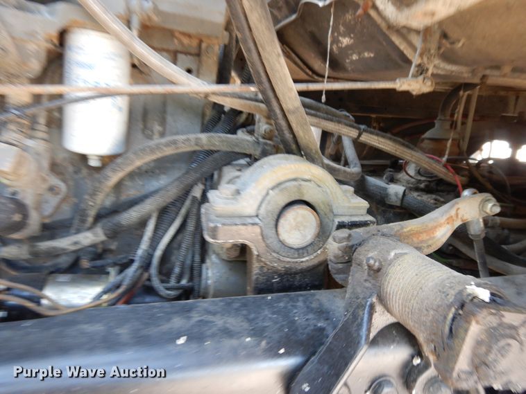 image for item DG7821 1996 Ford L8000 water truck