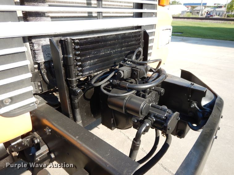 image for item DG7821 1996 Ford L8000 water truck