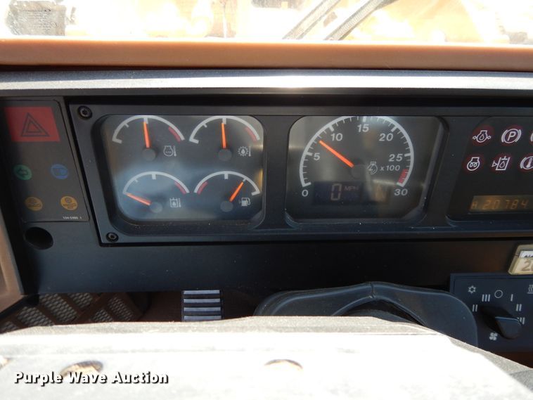 image for item DG7824 1995 Caterpillar 960F  wheel loader