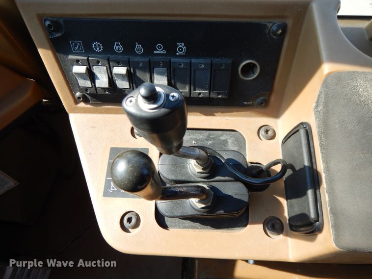 image for item DG7824 1995 Caterpillar 960F  wheel loader