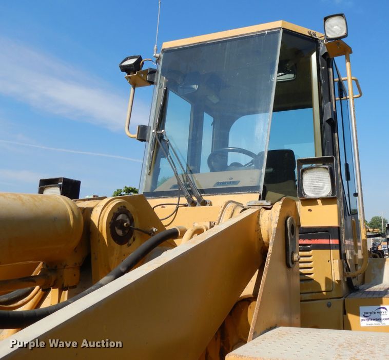 image for item DG7824 1995 Caterpillar 960F  wheel loader