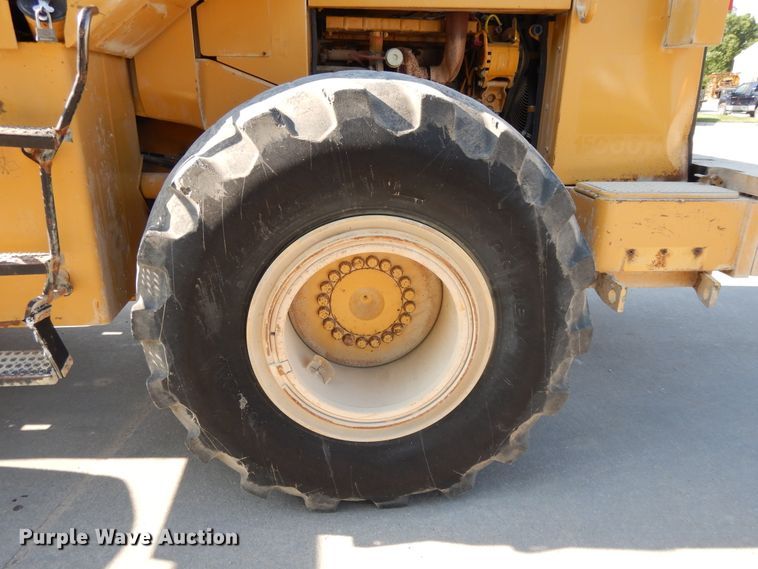 image for item DG7824 1995 Caterpillar 960F  wheel loader