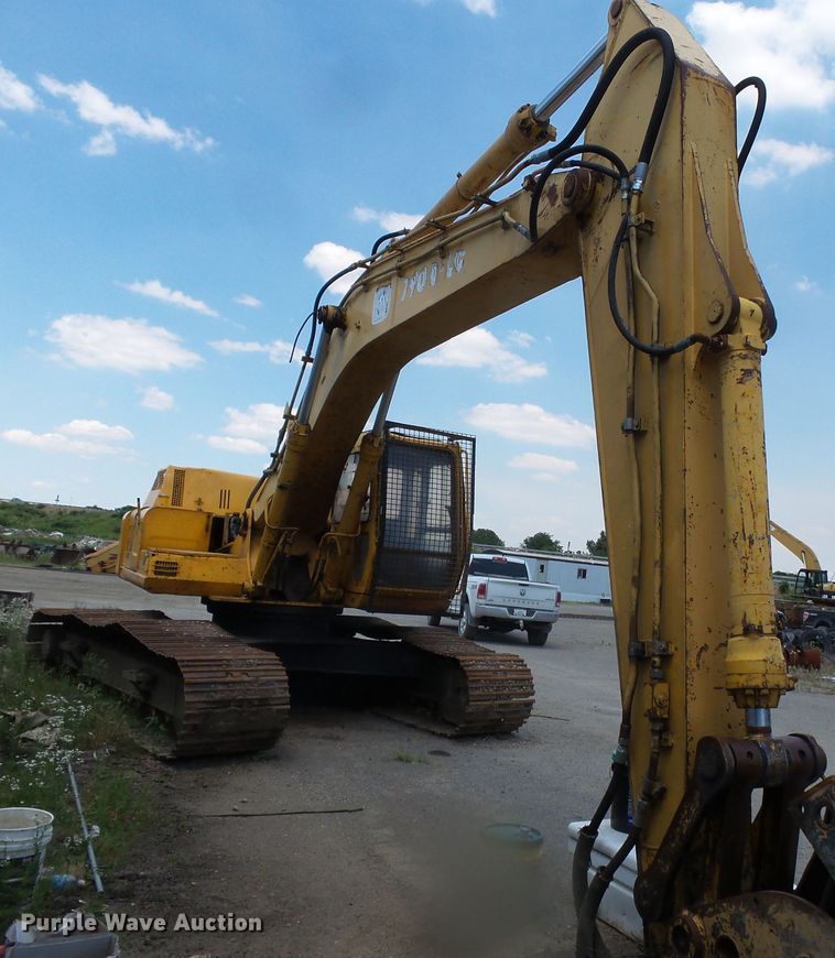 image for item DH3788 1990 John Deere 790D LC excavator