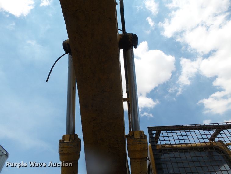 image for item DH3788 1990 John Deere 790D LC excavator