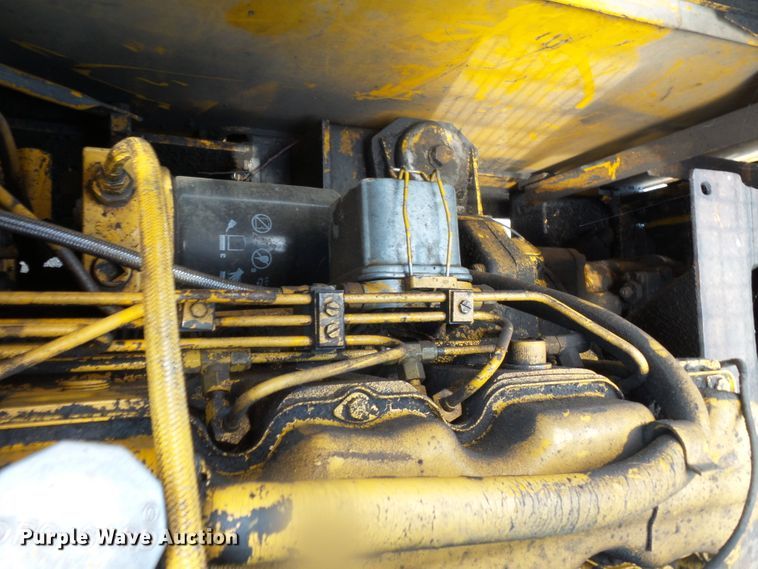 image for item DH3788 1990 John Deere 790D LC excavator