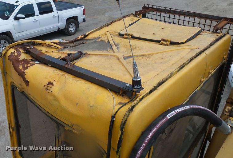 image for item DH3788 1990 John Deere 790D LC excavator