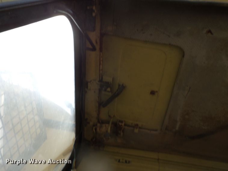 image for item DH3788 1990 John Deere 790D LC excavator