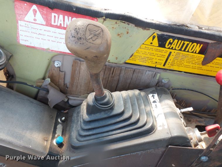 image for item DH3788 1990 John Deere 790D LC excavator