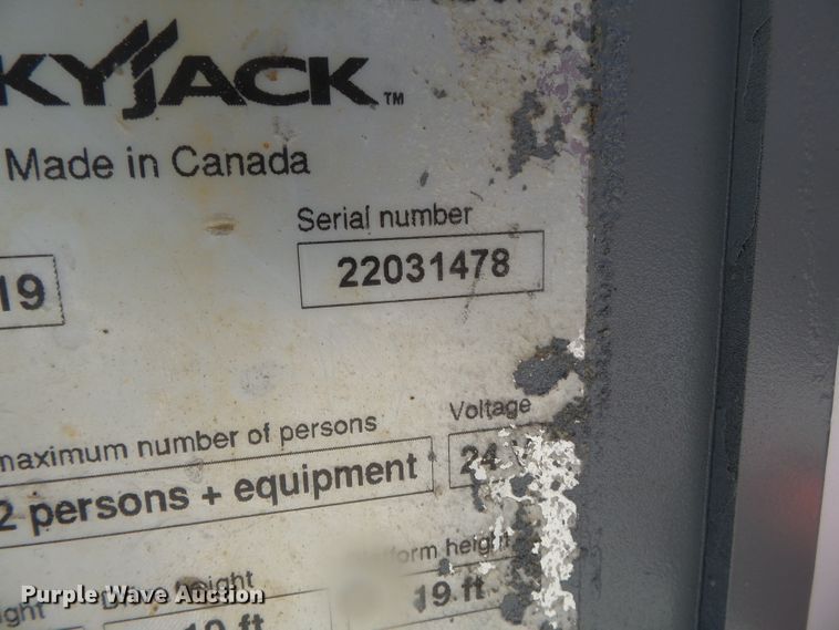image for item DH3790 Skyjack SJIII 3219  scissor lift
