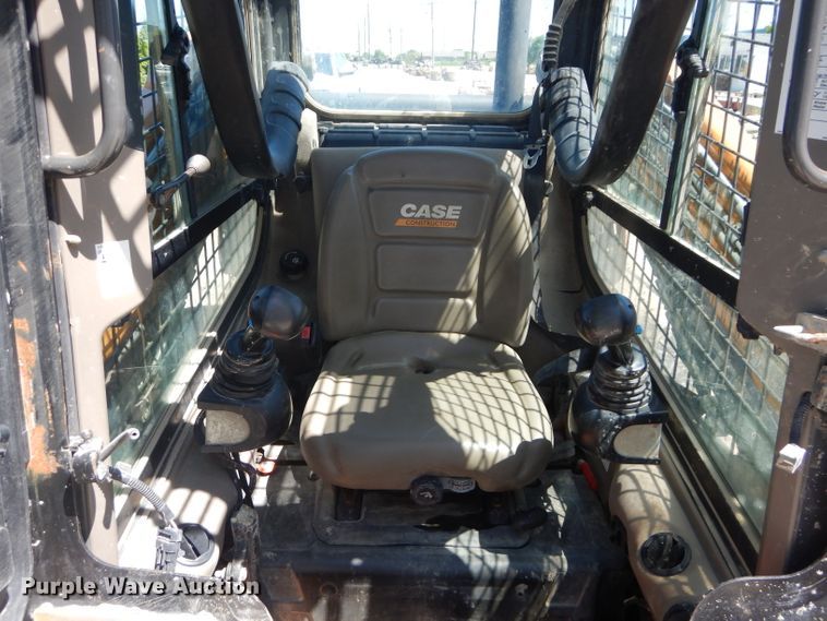 image for item DH4459 2014 Case SV250  skid steer loader