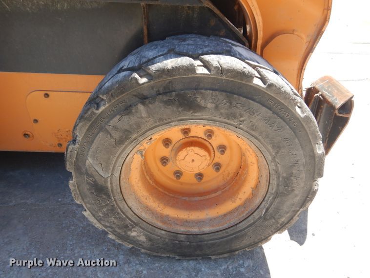 image for item DH4459 2014 Case SV250  skid steer loader