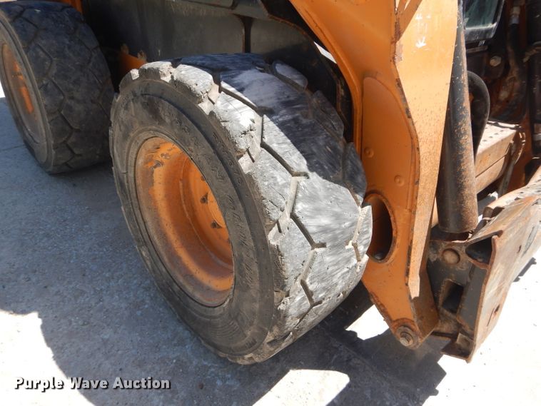image for item DH4459 2014 Case SV250  skid steer loader