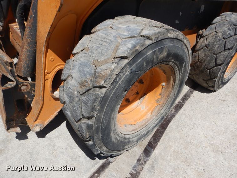 image for item DH4459 2014 Case SV250  skid steer loader