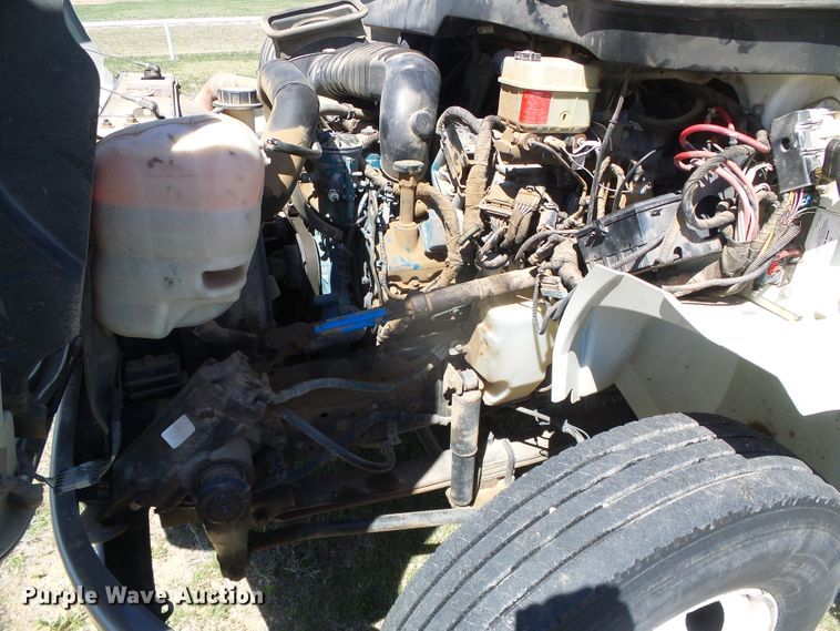 image for item DH4903 2006 International 4200 crane truck