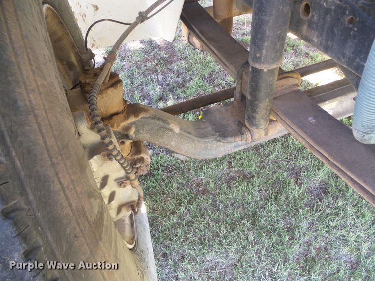 image for item DH4903 2006 International 4200 crane truck