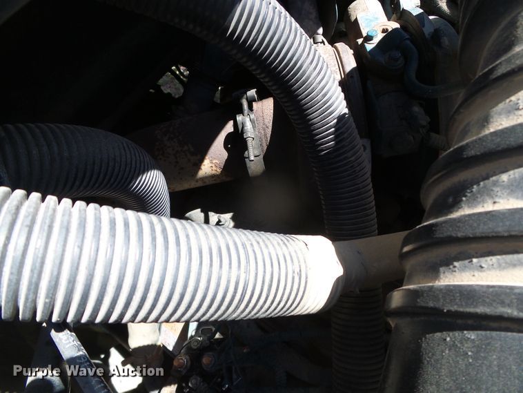 image for item DH4903 2006 International 4200 crane truck