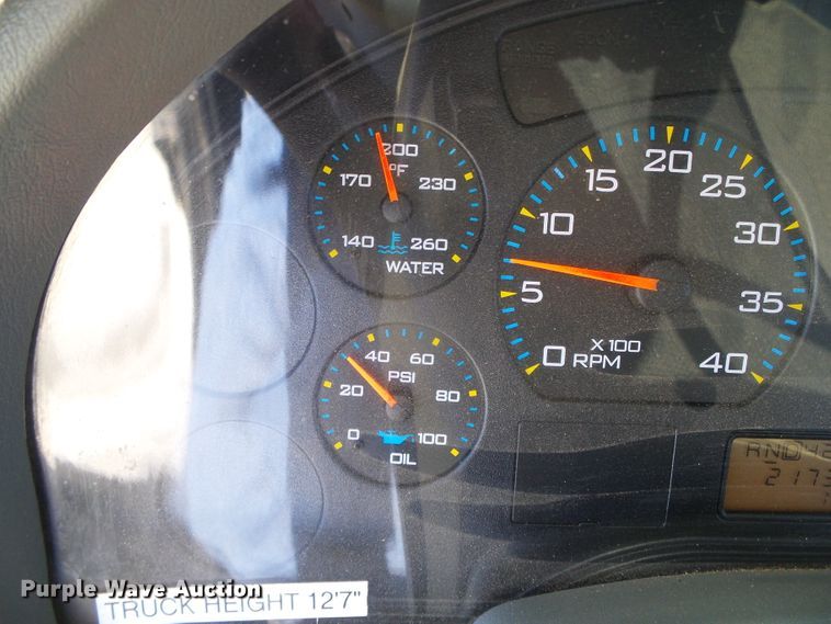 image for item DH4903 2006 International 4200 crane truck