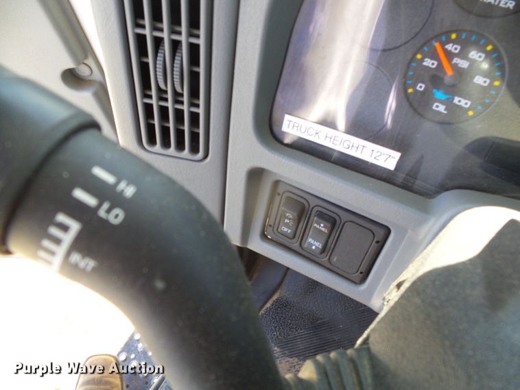 image for item DH4903 2006 International 4200 crane truck