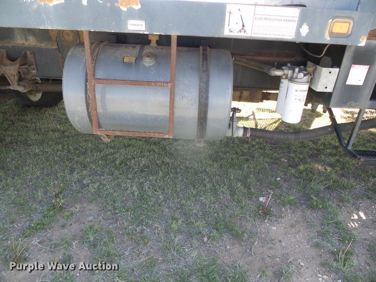 image for item DH4903 2006 International 4200 crane truck