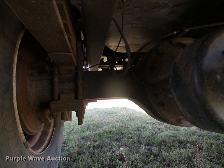 image for item DH4903 2006 International 4200 crane truck