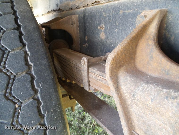 image for item DH4903 2006 International 4200 crane truck