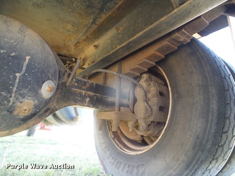 image for item DH4903 2006 International 4200 crane truck