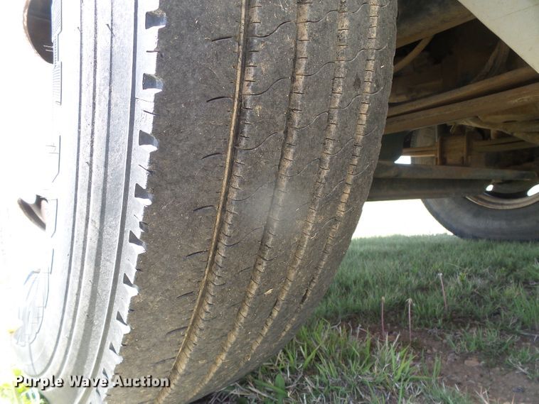 image for item DH4903 2006 International 4200 crane truck